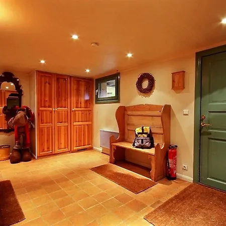 Chalet Pour 15 Pers., Sauna & Jacuzzi A Plagne 1800 *