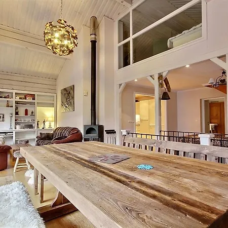 Pour 15 Pers., Sauna & Jacuzzi A Plagne 1800 Chalet La Plagne